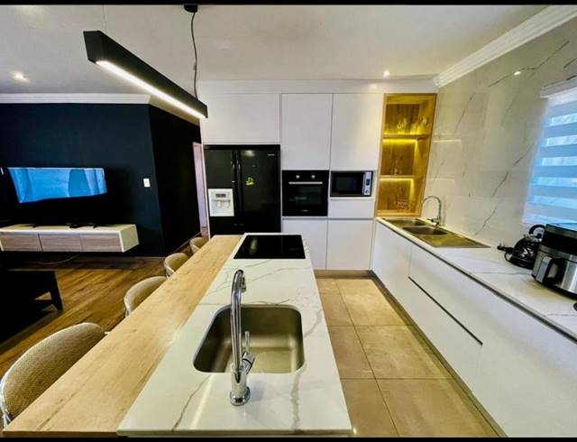 3 BEDROOM TOWNHOUSE FOR SALE IN WINCHESTER HILLS